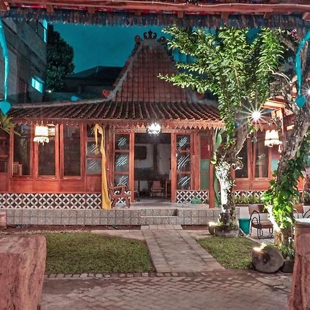 Budarno Homestay Kejayan Ngoại thất bức ảnh