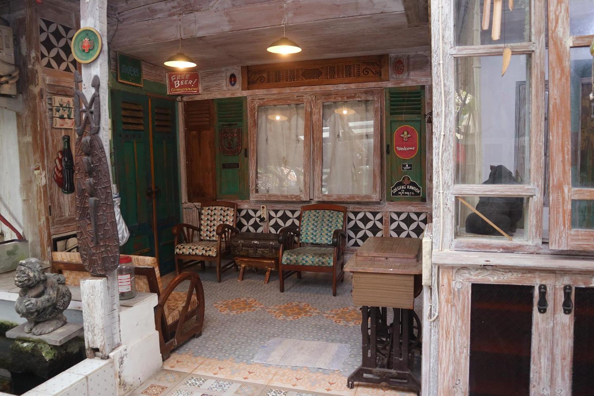 Budarno Homestay Kejayan Phòng bức ảnh